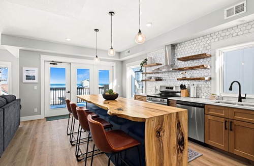 Park Point Condo | Penthouse Condo w/Beach Access | Dragestil 713-3