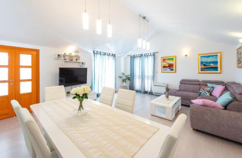 Babin Kuk Apartment | Penthouse Leon