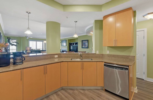 Daytona Beach Condo | Penthouse level 3BD/3.5BA @ Ocean Vistas 1106