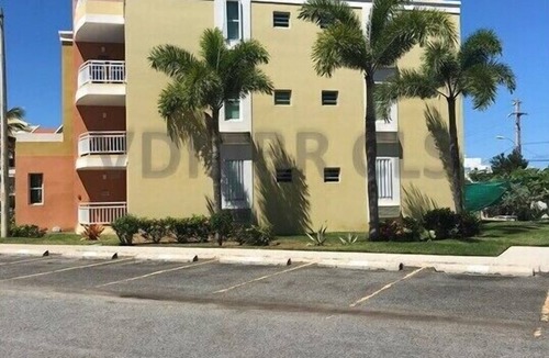 Mediania Alta Apartment | Penthouse on Beachfront Complex- Clean & Sanitized for a Safe Stay!