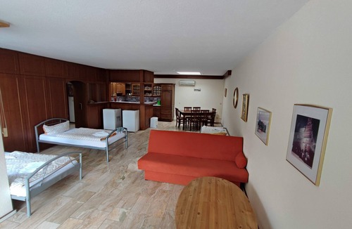 Rastatt Apartment | Penthouse-Private Bathroom-Terrace