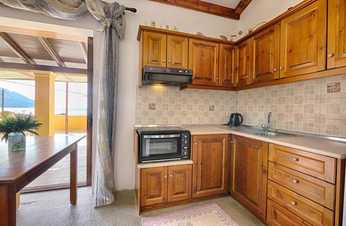 Termenades Apartment | Penthouse Studio Patras mit Sonnenterrasse und Meerblick in Agios Goorgios Pagi