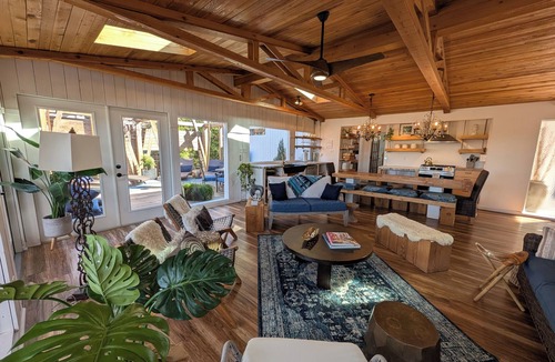 Barton Hills House | Penthouse Views-S. Gate Barton Springs Pool-Costa Rican cool breeze influenced