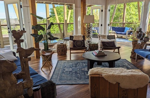 Barton Hills House | Penthouse Views-S. Gate Barton Springs Pool-Costa Rican cool breeze influenced