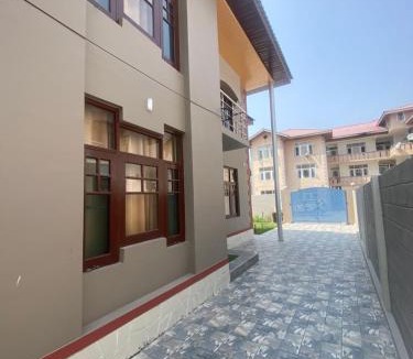 Brein House | Penthouse Villa