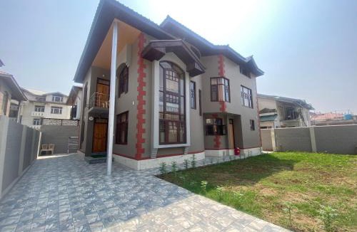 Brein House | Penthouse Villa
