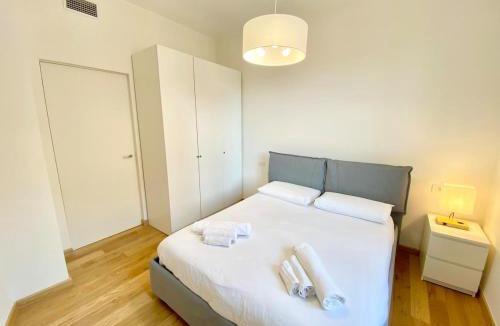 Porta Volta Apartment | Penthouse with panoramic terrace-8 minutes from the Duomo
