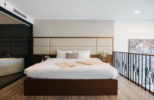 Tay Ho Apartment | PentStudio Duplex Apartment