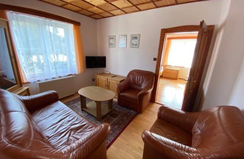 Bedrichov House | Penzion Mühl
