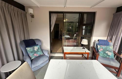 Redhill Apartment | Peony Place