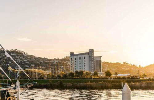Invermay Hotel | Peppers Silo Launceston