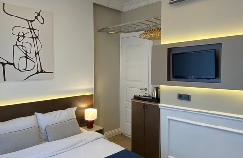 Taksim Bed & Breakfast | Pera Standard Rooms
