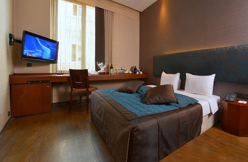 Asmali Mescit Hotel | Pera Tulip Hotel