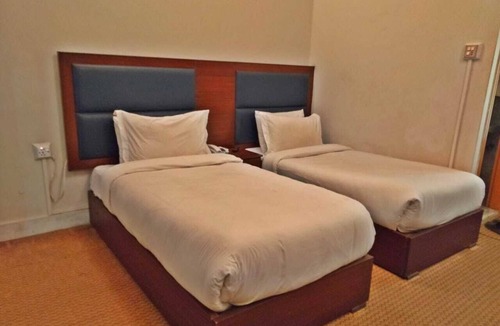 Peshawar Hotel | Peral City Hotel