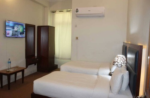 Peshawar Hotel | Peral City Hotel