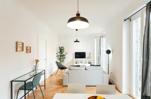 Alameda Apartment | Peral Suite Sevilla