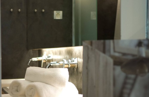 Vathy Hotel | Perantzada 1811