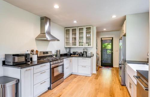 North Beach/Blue Ridge House | Perch - Ballard Cottage