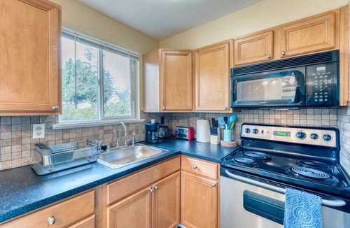 Highline Apartment | Perch - Cascade Vue 53 BY Betterstay: 1BR | SeaTac | Southcenter