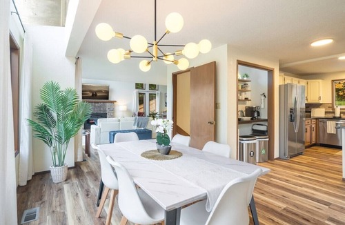 Kenmore House | Perch - Lake Forest Park Retreat