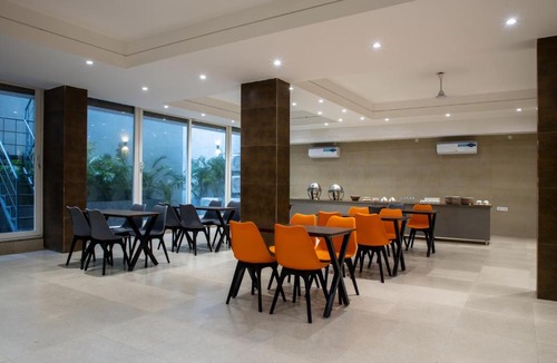 DLF Phase 3 Apartment | Perch Service Apartment DLF Cyber City