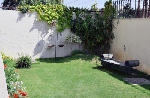 Sector 40 Bed & Breakfast | Perch Service Apartment- Sector 40