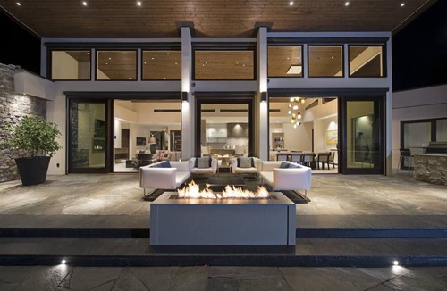 Southwest Mission House | Perched above Okanagan Lake in Upper Mission, Cascadia gives you infinity pool views, a private hot tub, luxe bedrooms with ensuites, a chef kitchen, theater room, games lounge & concierge support. Perfect for group trips, families & special occasion