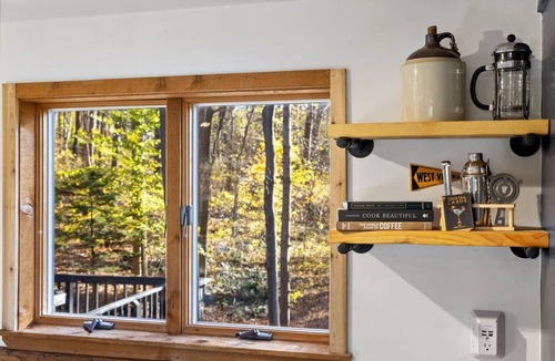 Falling Waters Cabin | Peregrine's Perch - Cabin Overlooking the River!