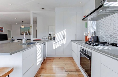 Kingsland House | Perfect Family Home in Central Auckland