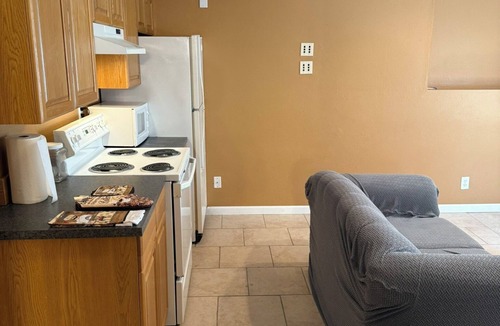 Everett House | Perfect 1-bedroom house in charming Everett for a relaxing stay.