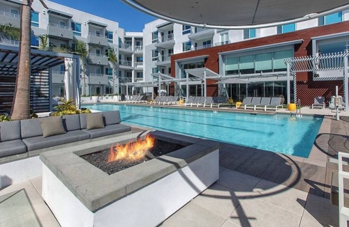 Irvine Business Complex Apartment | Perfect 1-bedroom studio apartment in Irvine for a relaxing, luxury stay