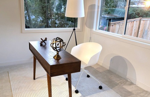 Edmonds House | Perfect 4-bedroom house in pleasant Edmonds for your getaway