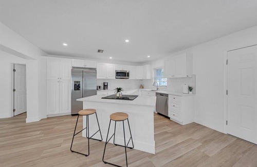 Orient Park House | Perfect 4-bedroom house with AC in enchanting Tampa