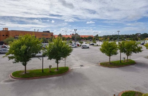 National Gardens Condo | Perfect Bikeweek condo in Destination Daytona