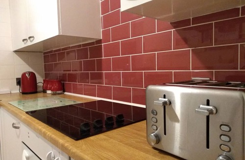 Belfast City Centre Apartment | Perfect Cental Location/Parking/4 Beds