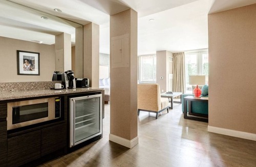 West End Apartment | Perfect DC Vacation Stay | Spacious Haven | Walk to Smithsonian Museums