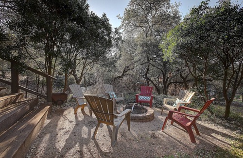 Lower Basin Lake Travis House | Perfect Escape w/access to Lake Austin
