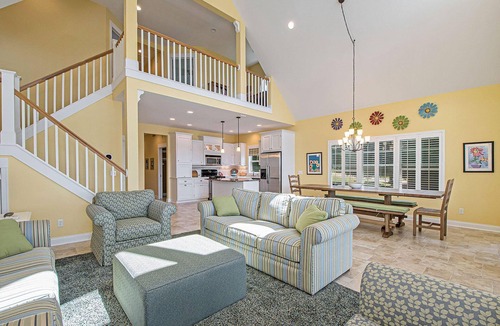 Gowen House | Perfect Family Lakehouse - Sleeps 16, Sandy Beach, Dock, Fire Pit & Big Yard