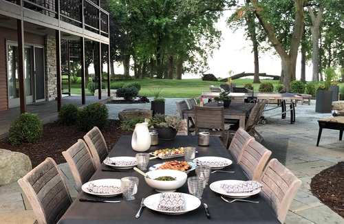 Black Wolf House | Perfect Family or Corporate Rental for EAA Airventure!