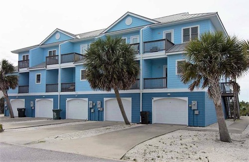 Ono Island House | Perfect Family Vacation Spot in Perdido Key! Private beach access and pool.