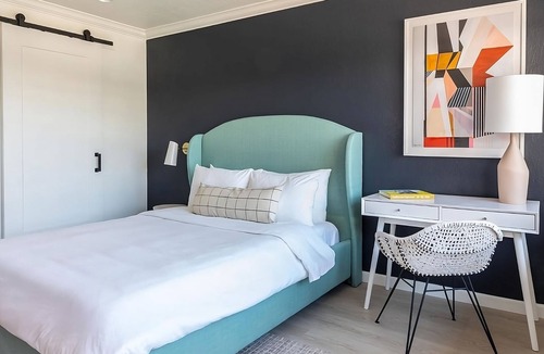 Piedmont Avenue Hotel | Perfect Family Vacation Starts Here! Close to the Oakland Museum of California!