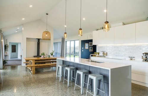 Tamahere House | Perfect Fieldays Accommodation 5 bedroom sleeps 10