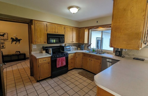 Eau Claire House | Perfect for big groups/companies- large, spacious 6 bedroom with lots of parking