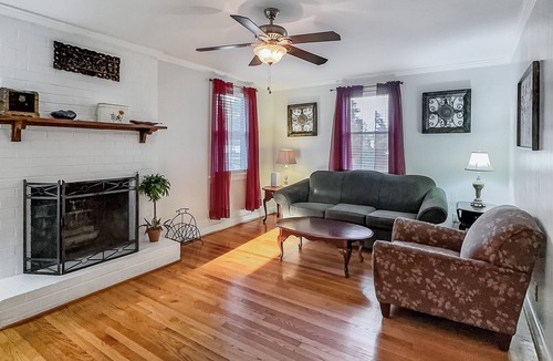 Chamberlayne House | Perfect for Extended Stays! Fenced Yard, Pets Welcome
