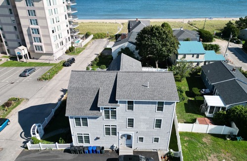 Ocean Park House | Perfect for Families & friends re-unions! Outdoor Hot Tub, Next to the beach!