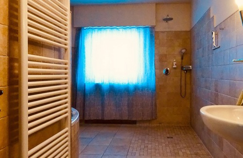 Vilich House | 🛏️ Perfect for Work, Study or Training – Your Private Retreat