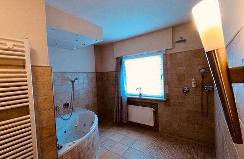 Vilich House | 🛏️ Perfect for Work, Study or Training – Your Private Retreat