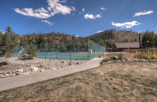 Breckenridge House | Perfect Getaway Cabin with Nearby Hike&Bike Trails