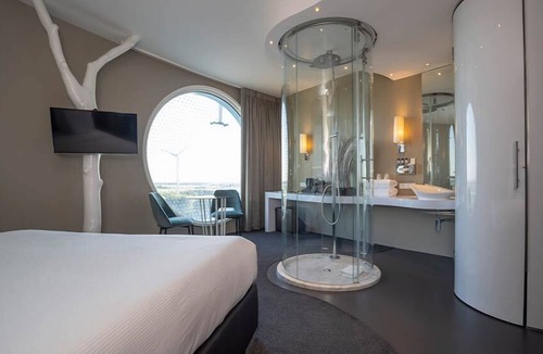 Zuidoost Hotel | Perfect Group getaway | Nature escape, Local attractions & Golf course | 2 Units