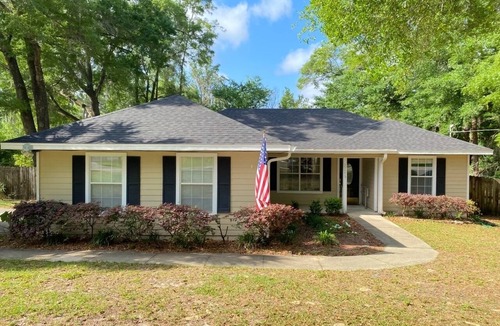 High Springs House | Perfect HAVEN paradise! Location, fenced, handicapped,Kayaks,Pets, Dive and kids
